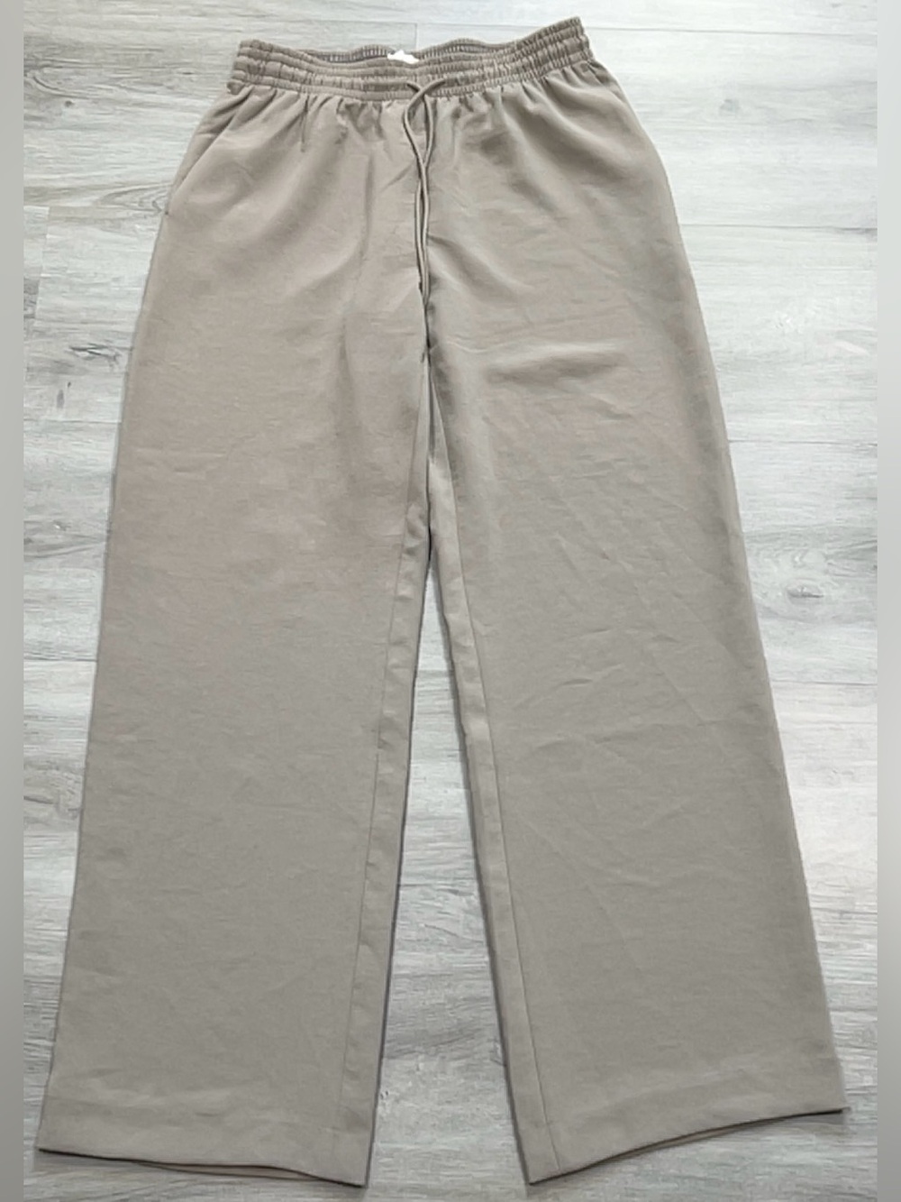Wilfred Aritzia Taupe Wide Leg Pull On Pants Medium Drawstring Lounge Casual
